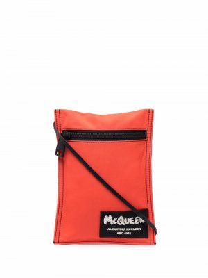 Сумка на плечо с нашивкой-логотипом Alexander McQueen. Цвет: оранжевый