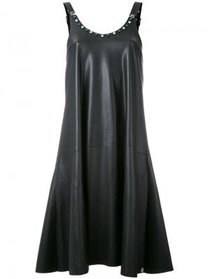 Платье шифт со складками Urbancode. Цвет: чёрный