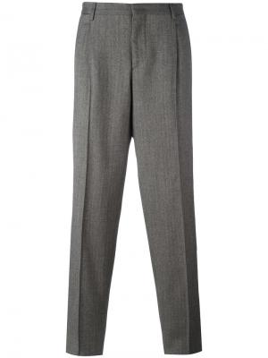 Классические строгие брюки Giorgio Armani. Цвет: коричневый