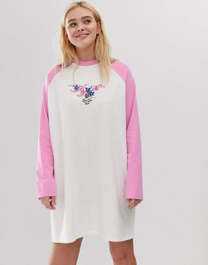 Платье-футболка с рукавами реглан и цветочным принтом -Белый Lazy Oaf