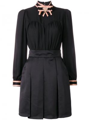 Короткое плиссированное платье Elisabetta Franchi. Цвет: черный