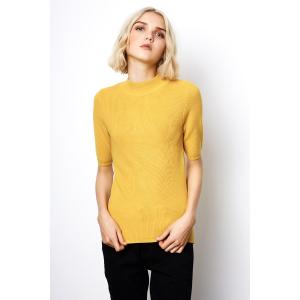 Пуловер из тонкого трикотажа с воротником-стойкой COMPANIA FANTASTICA. Цвет: желтый карри