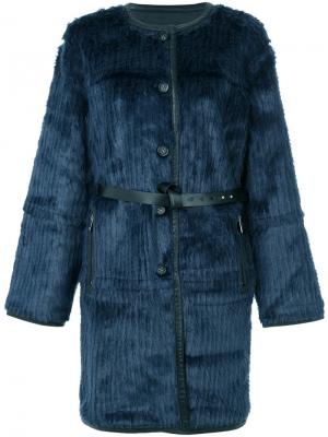 Фактурное пальто с поясом Urbancode. Цвет: синий