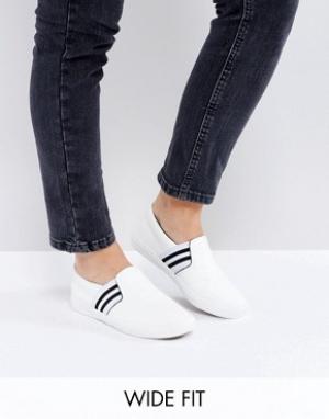 Кроссовки-слипоны для широкой стопы с эластичными вставками New Look Wide Fit. Цвет: белый