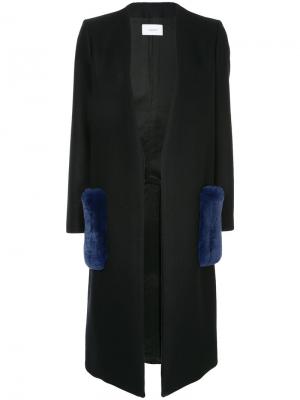 Пальто с меховыми карманами Astraet. Цвет: синий