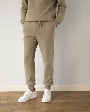 Спортивные брюки с накладным карманом 12STOREEZ. Цвет: темная олива