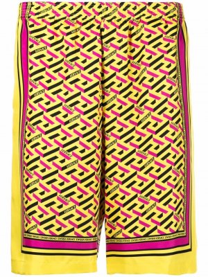 Шелковые шорты с геометричным принтом Versace. Цвет: желтый