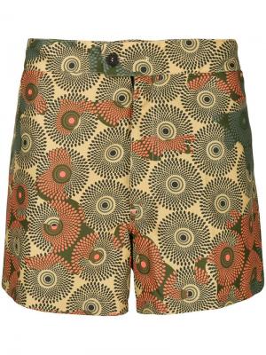 Пляжные шорты с принтом Patrice Okun. Цвет: разноцветный