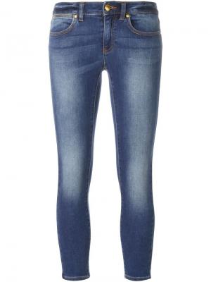 Укороченные джинсы кроя скинни Michael Kors. Цвет: синий