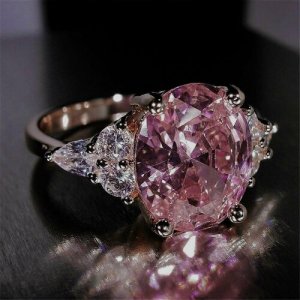 Кольцо с розовым камнем , фианит, минеральное стекло, размер 18, розовый Kinfolk. Цвет: розовый/белый