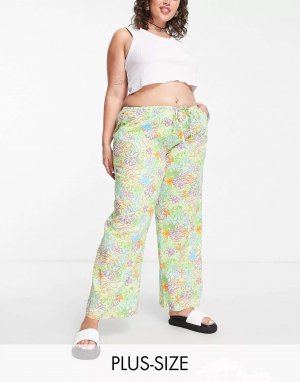 Разноцветные пляжные брюки с цветочным принтом COLLUSION Plus