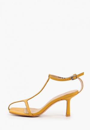 d557ef94ae2581226cda43c798b1b13c комо номер 1 одежда