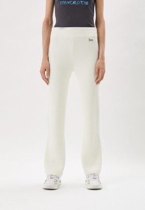 Брюки Juicy Couture. Цвет: белый