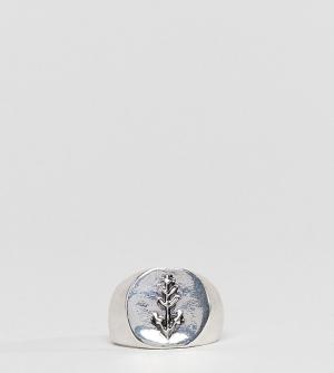 Серебристое кольцо-печатка с гравировкой DesignB London. Цвет: серебряный