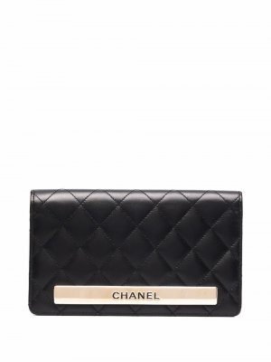 Стеганый кошелек 2017-2018 годов с логотипом Chanel Pre-Owned. Цвет: черный