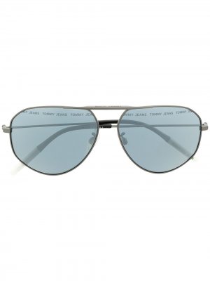 Солнцезащитные очки-авиаторы Tommy Jeans. Цвет: серый