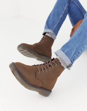 Коричневые ботинки на шнуровке с массивной подошвой Bershka. Цвет: коричневый
