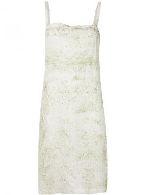 Платье шифт с гранитным узором Dosa. Цвет: зелёный