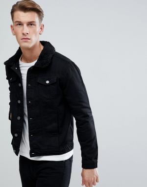 Черная джинсовая куртка с воротником из искусственного меха Burton Men Menswear. Цвет: черный