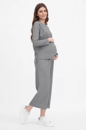 Костюм для беременных женский 0184а серый 44 RU Magica bellezza. Цвет: серый