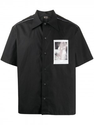 Рубашка с короткими рукавами и принтом Nº21. Цвет: черный