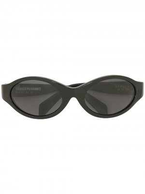 Солнцезащитные очки Reflex из коллаборации с Akila Pleasures. Цвет: черный