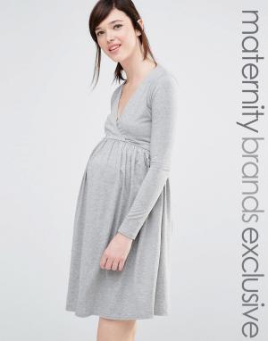 Короткое приталенное платье для беременных Club L Lounge Maternity. Цвет: серый