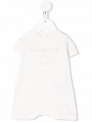 Ромпер с короткими рукавами и вышитым логотипом Moncler Enfant. Цвет: белый