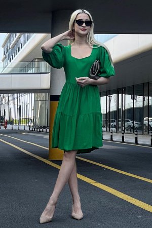 Зеленое базовое короткое платье с открытой спиной MADMEXT