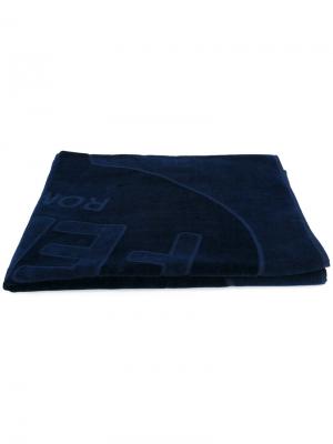 Пляжное полотенце с вышивкой Fendi. Цвет: синий