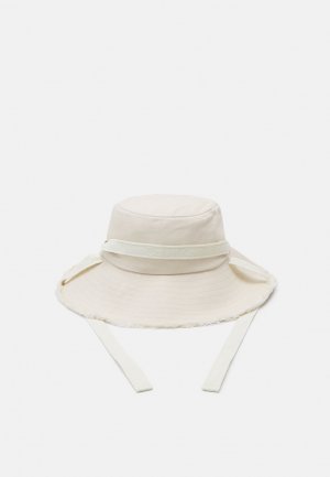 Шляпа LOGO STRAP WIDE BRIM HAT , цвет dark ecru Calvin Klein