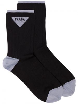Носки с вышитым логотипом Prada. Цвет: чёрный