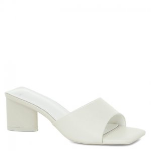 Женская обувь Miriade. Цвет: серовато-белый