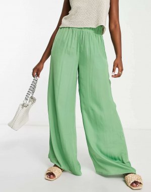 Зеленые атласные широкие брюки VILA. Цвет: зеленый