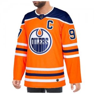 Хоккейный свитер Edmonton Oilers McDavid 97 adidas. Цвет: оранжевый