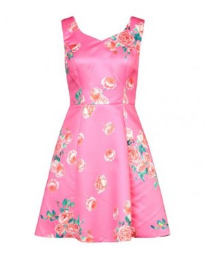 Короткое платье ELITE. Цвет: розовый