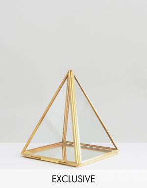 Треугольная подставка для украшений By Savvy. Цвет: золотой