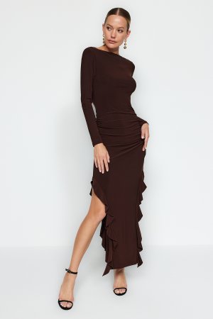 Коричневая юбка-лодочка с воланами Макси-платье Kaya из эластичного трикотажа, коричневый Trendyol