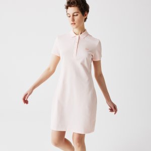 Платья и юбки Женское платье-поло  Slim Fit Lacoste. Цвет: розовый