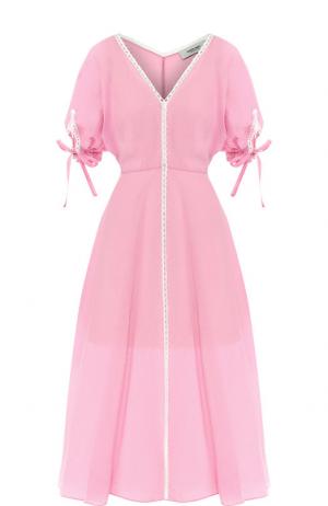 Приталенное платье-миди с V-образным вырезом Rachel Comey. Цвет: розовый