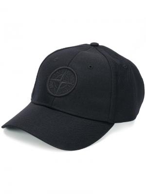 Бейсбольная кепка с вышитым логотипом Stone Island. Цвет: черный