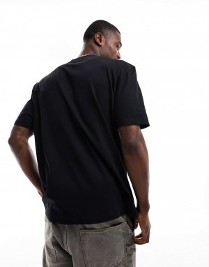 Черная непринужденная футболка с сувенирным принтом на груди ASOS. Цвет: черный