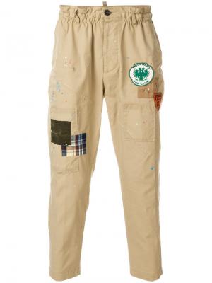 Укороченные брюки с заплатками Dsquared2. Цвет: бежевый