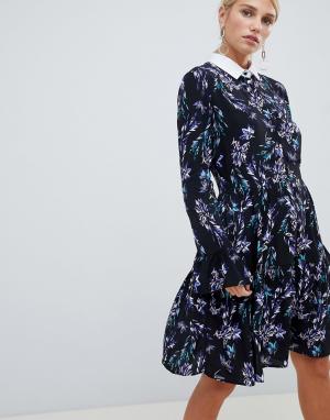 Короткое приталенное платье с длинными рукавами, принтом и контрастным воротником Closet London. Цвет: синий