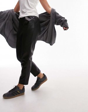 Черные плиссированные брюки из искусственной кожи с завышенной талией Topshop. Цвет: черный