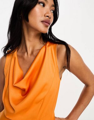 Оранжевое атласное платье миди с драпировкой и воротником-хомутом Closet London