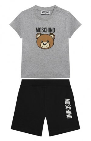 Комплект из футболки и шорт Moschino. Цвет: серый
