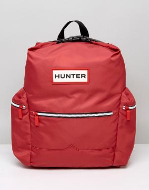 Красный нейлоновый рюкзак с большим логотипом Hunter. Цвет: красный