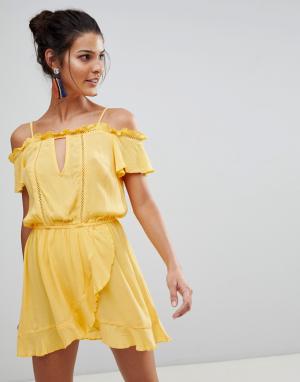 Пляжное платье с открытыми плечами и оборками -Желтый River Island