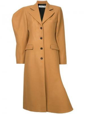 Длинное пальто структурного дизайна Aalto. Цвет: коричневый